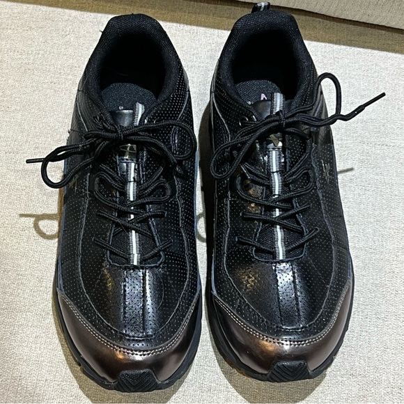 Women’s Air Sports World Athletic Sneakers Size 9.5 - Picture 2 of 9